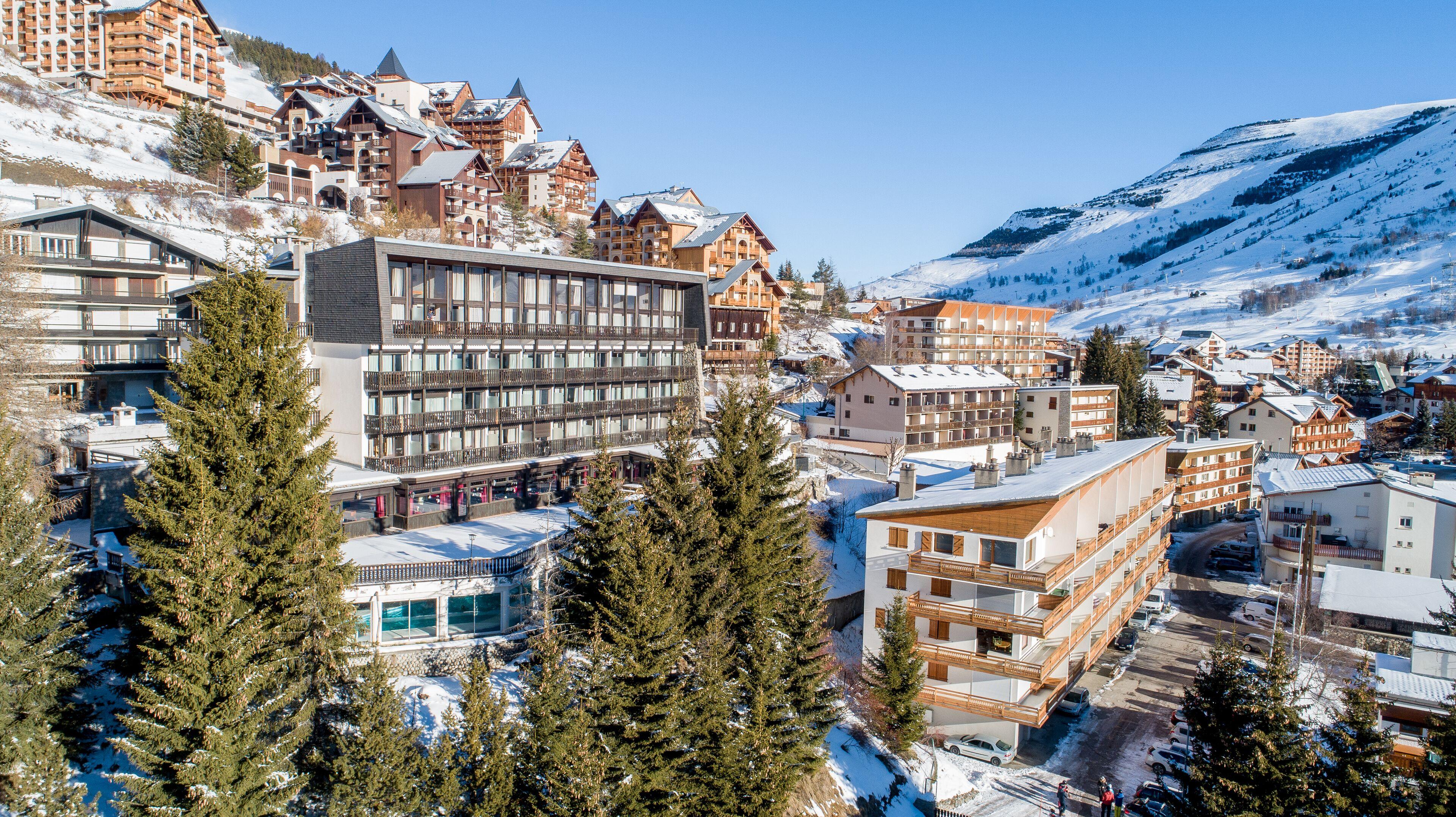 Royal Ours Blanc Boutique Hotel & Spa Alpe d'Huez Exterior photo