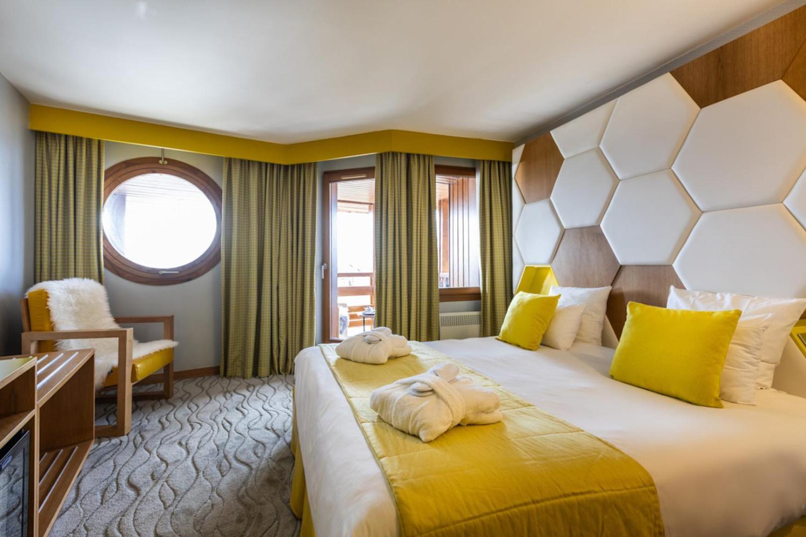 Royal Ours Blanc Boutique Hotel & Spa Alpe d'Huez Exterior photo